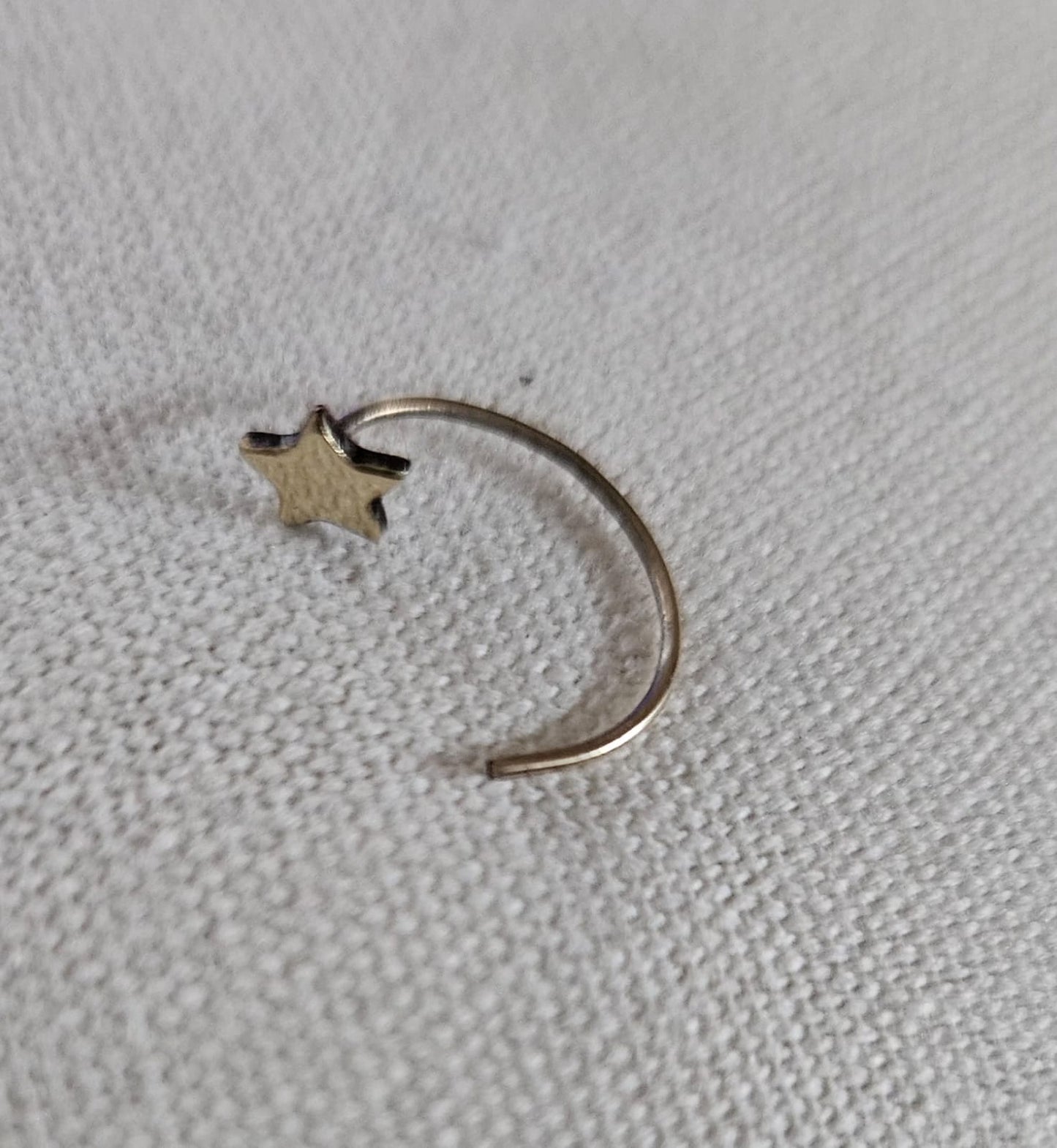 Solid Gold Star Nose Screw