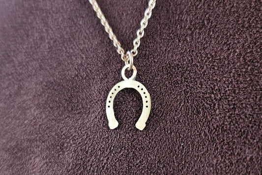 Horse Shoe Pendant