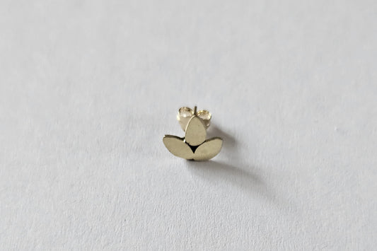 Lotus solid gold earrings